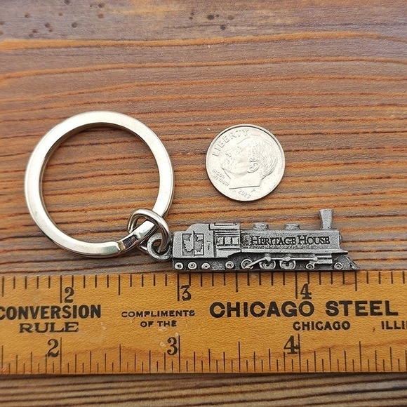Heritage House Train Keychain - Picture 3 of 5